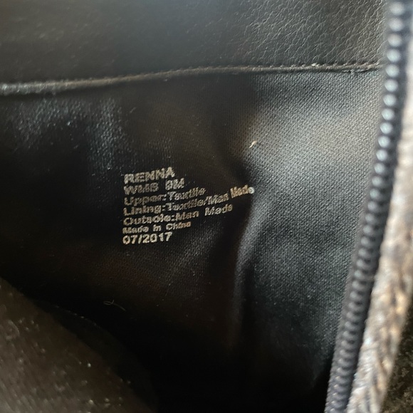 Kenneth Cole velvet heeled boot size 9 - Picture 8 of 9